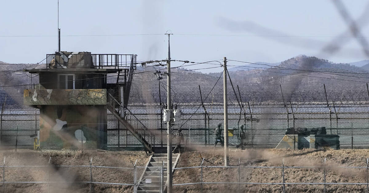 South Korean troops fire warning shots after North’s soldiers cross border