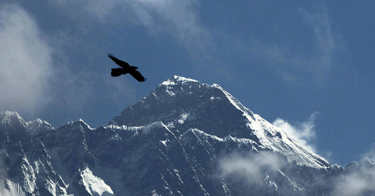 One of the greatest mountain guides will attempt to scale