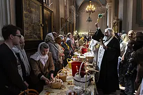 In Pictures: Christians Around The World Celebrate Easter