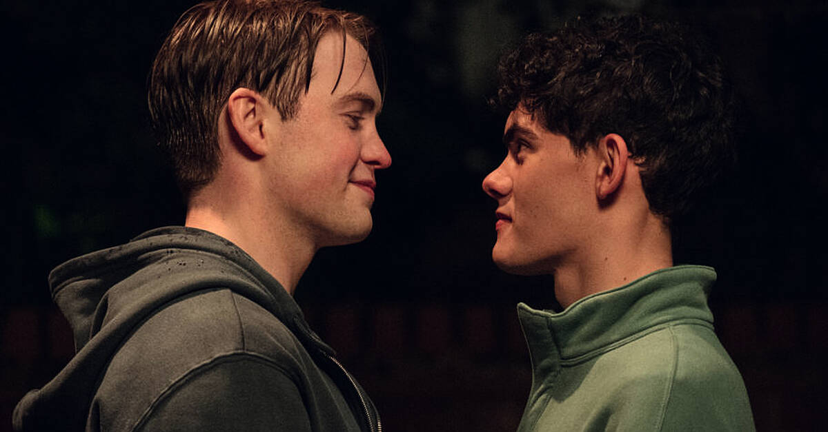 Netflix Hit LGBT Romance HeartStopper ще приключи с филм каза