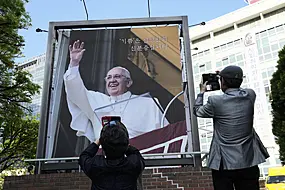 Pope’s Doctor Recounts Francis’s Final Moments