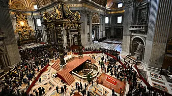 Seating Plan For A Pope's Funeral – It's Complicated, Or Compliqué