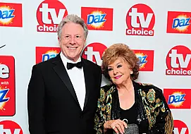 Original Coronation Street Star Philip Lowrie Dies Aged 88
