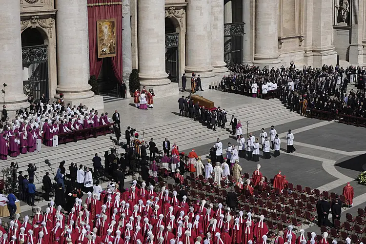 How The Funeral Of Pope Francis Unfolded