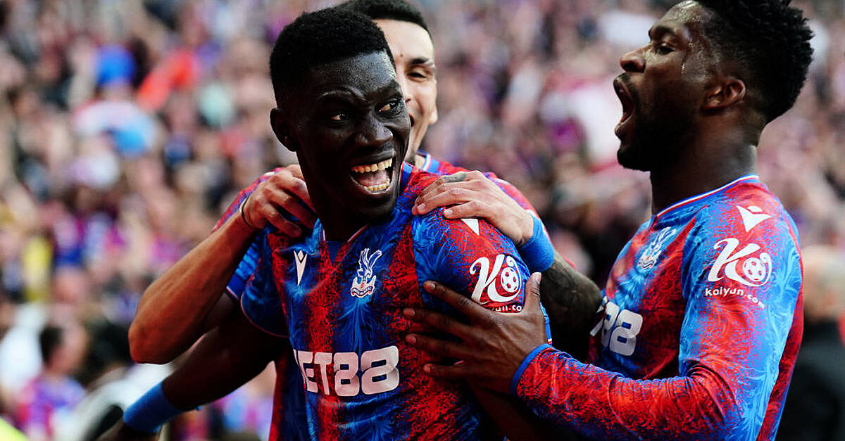 Ismaila Sarr scored two second half goals as Crystal Palace booked