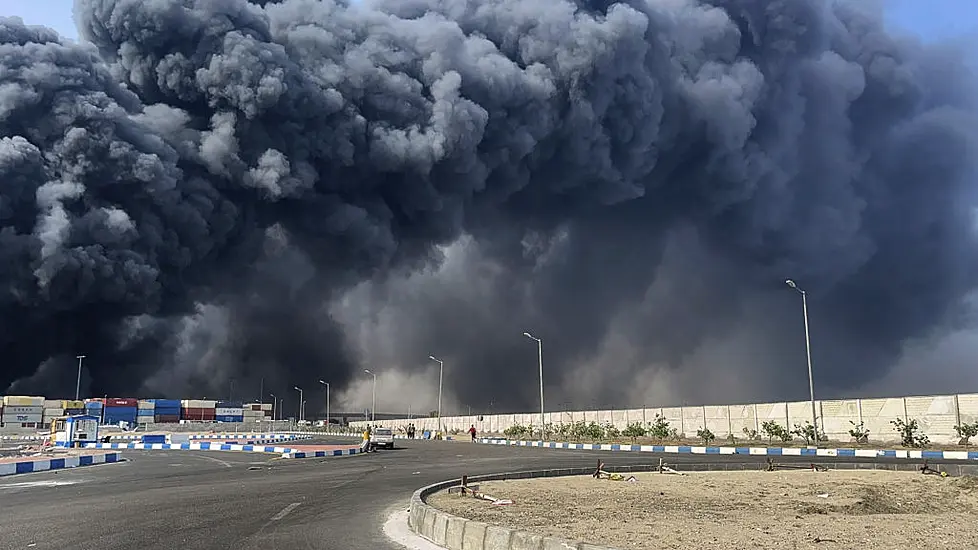 At Least 25 People Killed And 800 Injured In Iran Port Explosion