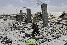 Houthi Rebels Say 68 Dead In Us Air Strike That Hit Yemen Jail Holding Migrants