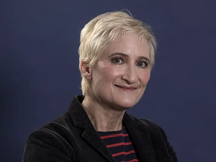 I Kissed A Girl Singer-Songwriter Jill Sobule Dies In House Fire
