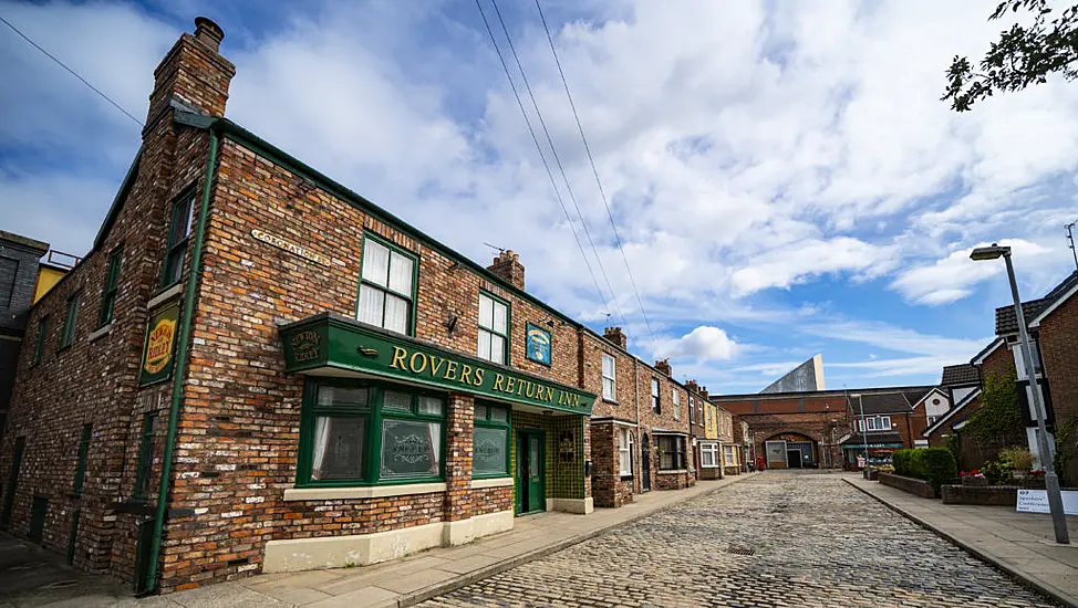 Flashback Episode Of Coronation Street To Take Viewers Back To 2007