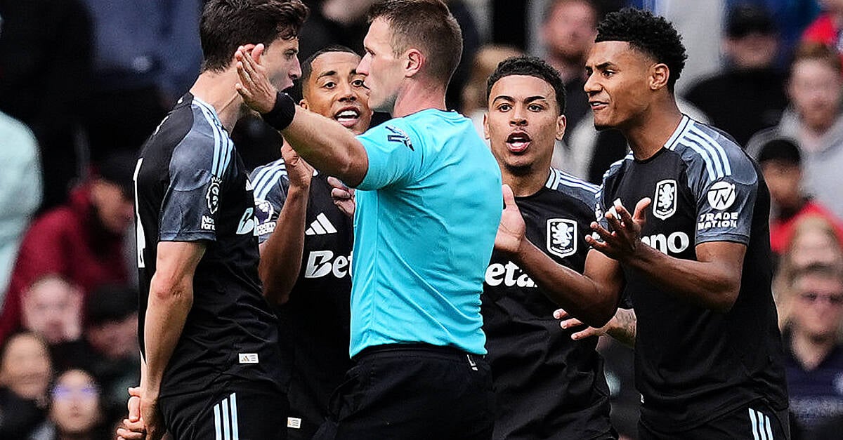 Aston Villa да подаде жалба за избора на рефер за Man UTD Clash 