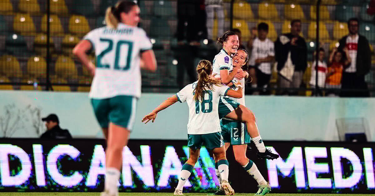 Substitute Emily Murphy’s first senior international goal handed Ireland a