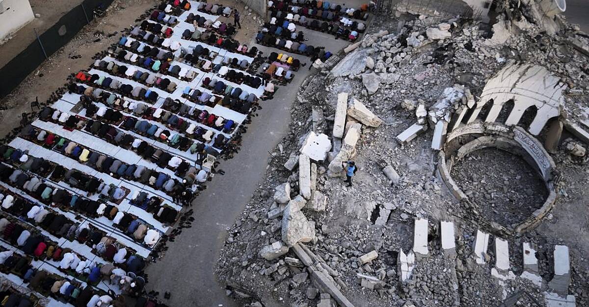 Eid under way in Gaza Strip with prayers outside destroyed mosques