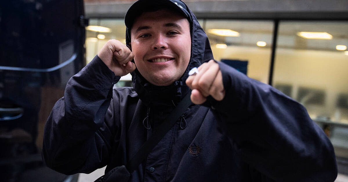 Kneecap's Liam Óg Ó hAnnaidh to appear in London court on Wednesday