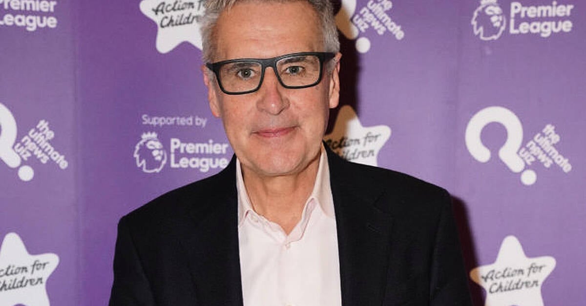 Former Sky News host Dermot Murnaghan diagnosed with stage four prostate cancer