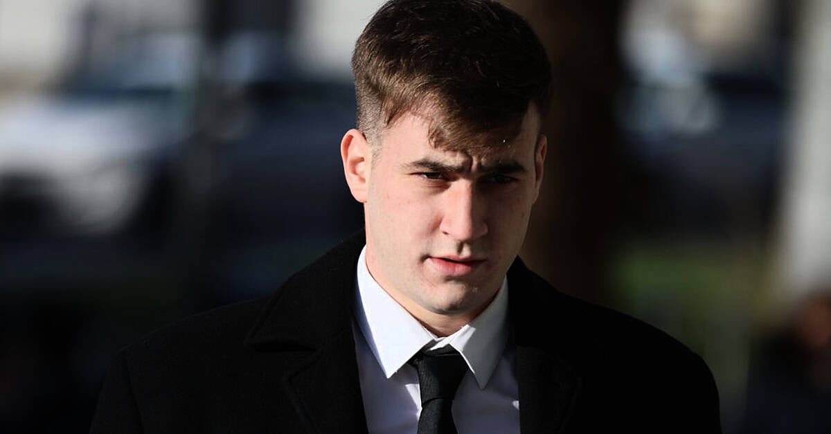 Човек (25) затворен в продължение на шест години след убийството на Kildare Pub 