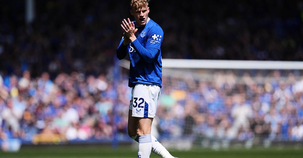 Jarrad Branthwaite подписва нов петгодишен договор с Everton 