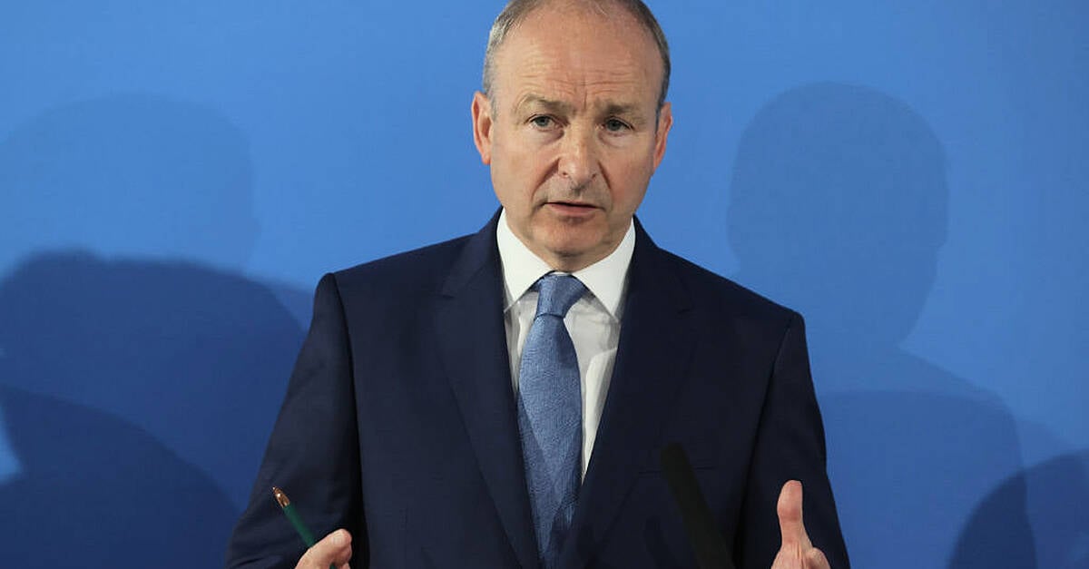 Taoiseach защитава позицията на таксите в колежа на фона на страховете от 1000 евро увеличение тази година 