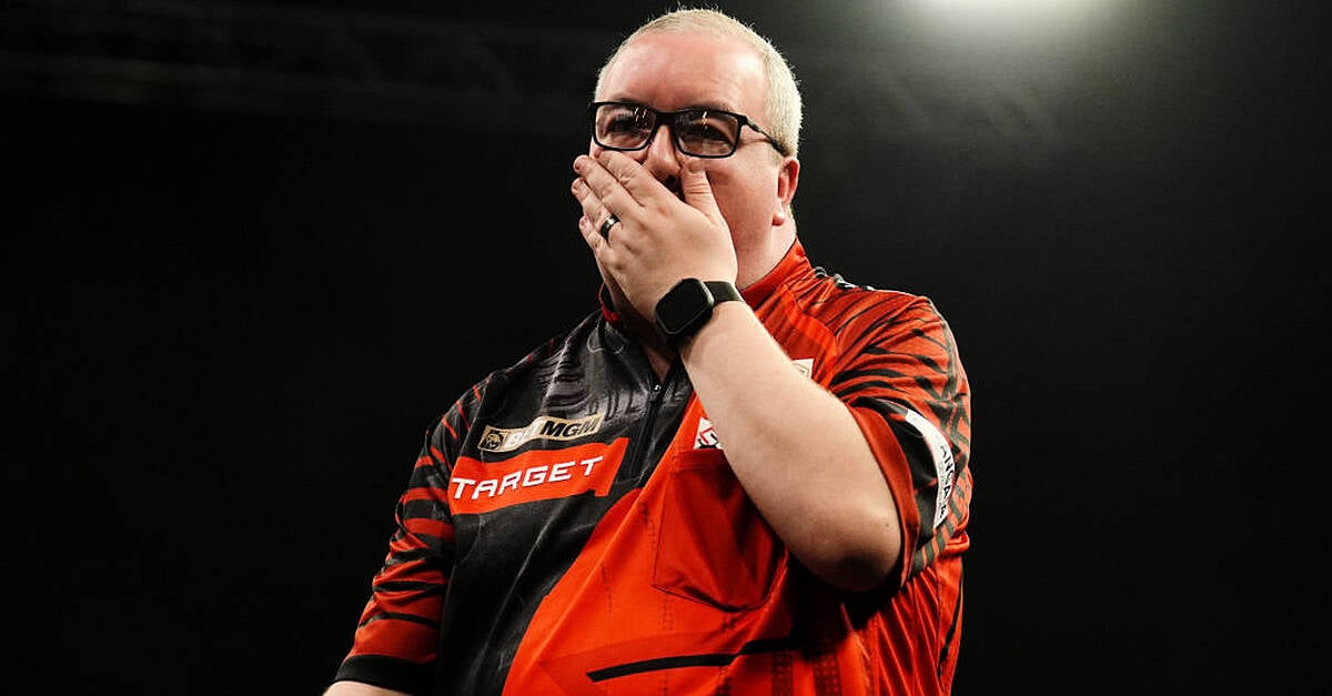 Stephen Bunting battles past Gary Anderson in World Matchplay thriller