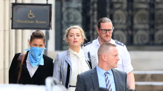 Amber Heard Continues Evidence In Johnny Depp ‘Wife Beater’ Libel Trial