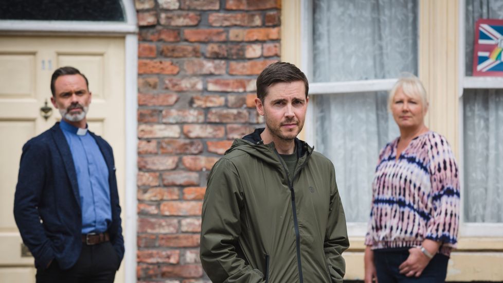 Coronation Street Releases First Pic Of New Todd Grimshaw