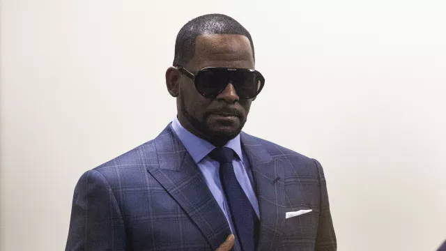R Kelly Attacked By Another Inmate Behind Bars, His Lawyer Says