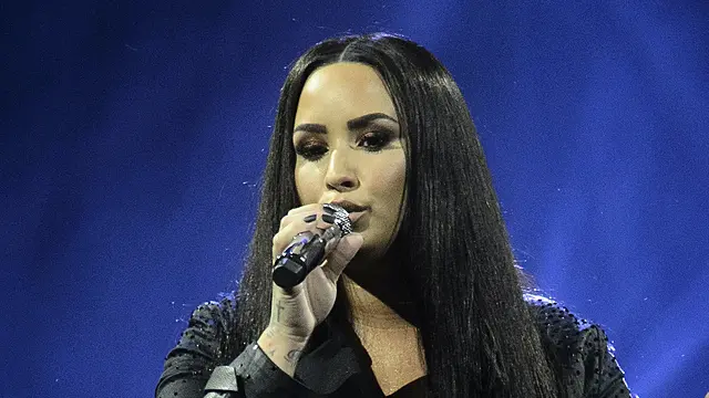 Demi Lovato Reflects On Mental Health Struggles For World Suicide Prevention Day