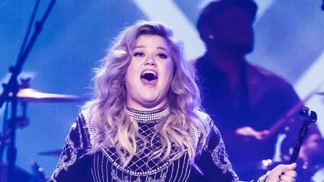 Kelly Clarkson Opens Up On Her Divorce