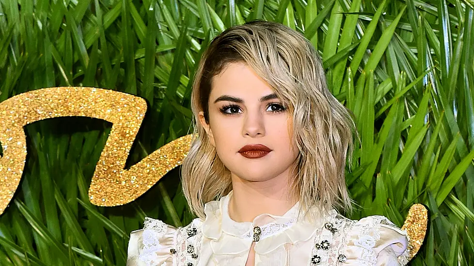 Selena Gomez Proudly Shows Off Her Kidney Transplant Scar