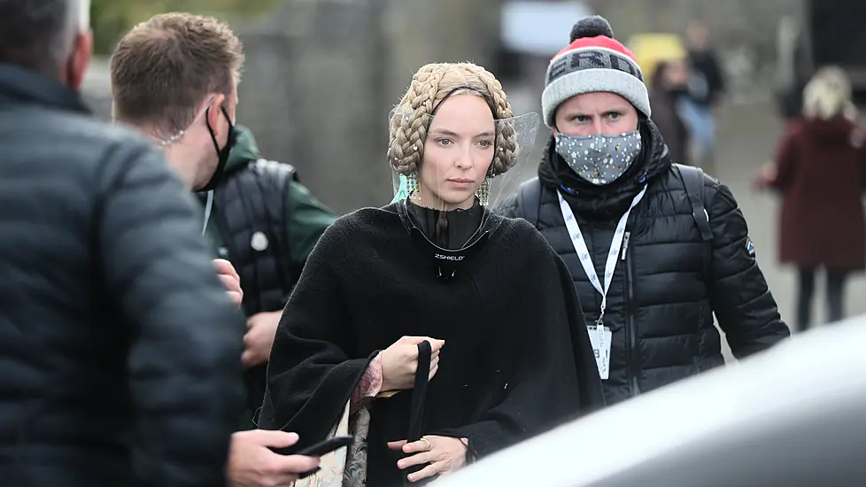 Film Stars In Tipperary: Jodie Comer And Adam Driver Behind The Scenes