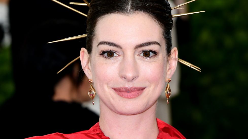 Trailor For The Witches Shows Anne Hathaway As The Grand High Witch