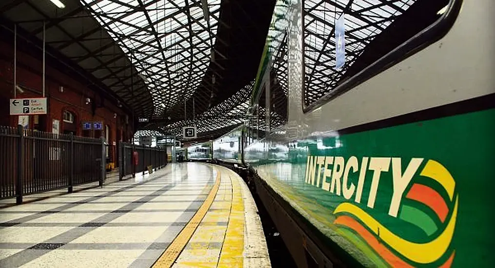 Irish Rail Apologise Over Lack Of Social Distancing On Train