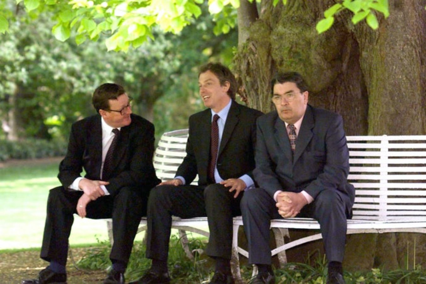 Then Uk Prime Minister Tony Blair (Centre) With (Left) David Trimble And (Right) John Hume On The Last Day Of Campaigning For A Yes Vote In The Northern Ireland Referendum. Photo: Chris Bacon/Pa