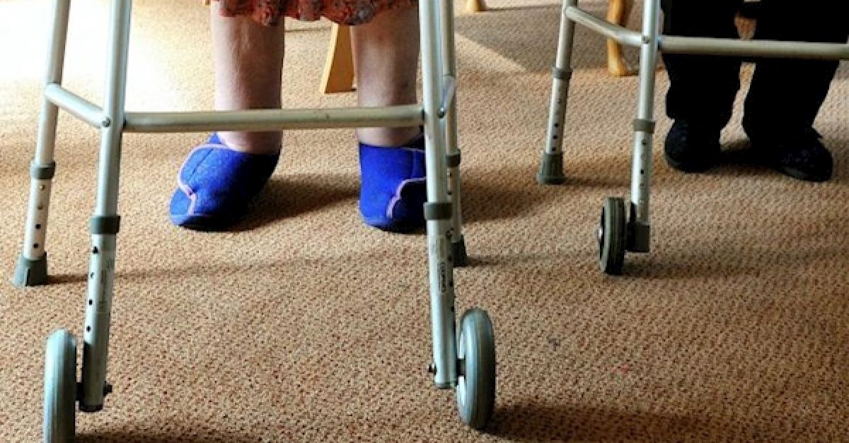 Министерството на здравеопазването е обвинено за недостига на легла в старчески домове
