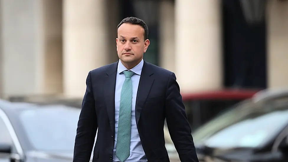 Varadkar: Further 60,000 People On Pandemic Payment Due To Level 3 Restrictions