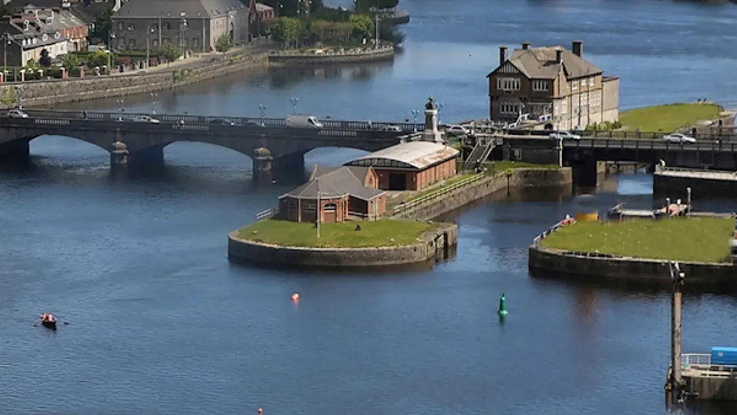 The family was forced to sleep under Sarsfield Bridge in Limerick.