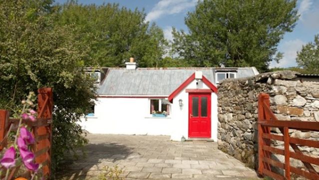 Woman Who Won Mayo Cottage In Raffle Looks Forward To Remote Working