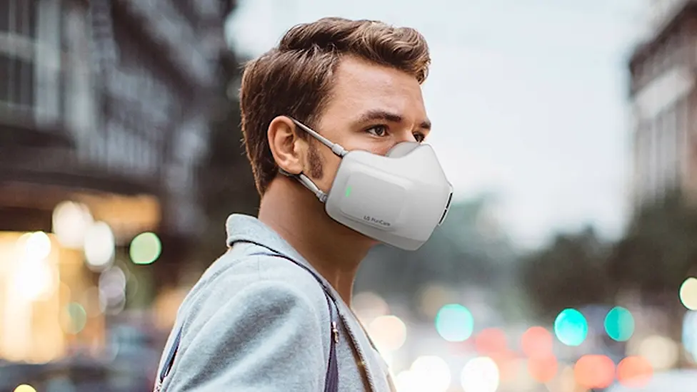 Battery-Powered Face Mask Seeks To Fight Covid And Foggy Glasses
