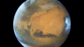 Skygazers Prepare To Catch Mars At Its Biggest And Brightest