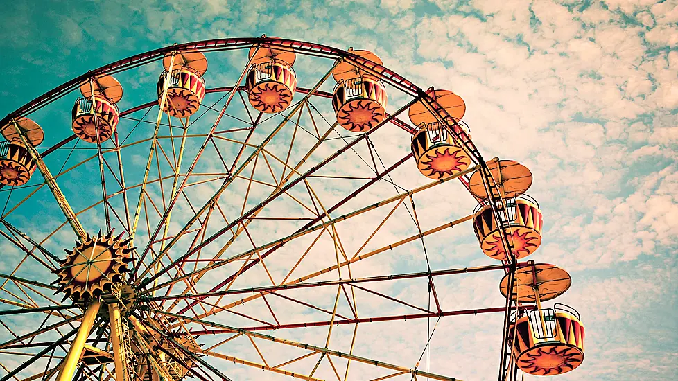 This Theme Park Is Offering Remote Work Spaces On Its Ferris Wheel