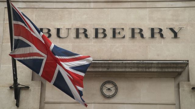 Burberry Wins €645,000 Ppe Contract Following Gowns Donation To Uk Health Service