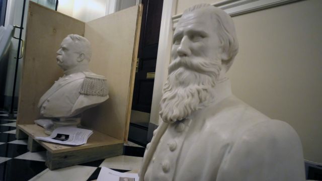 Virginia’s State Capitol Removes Busts And Statue Honouring Confederate Leaders