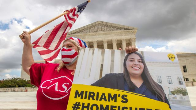 Us Government Rejects New Applicants To Programme For Young Immigrants