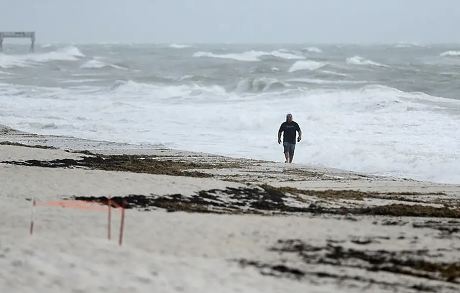 Heavy seas near Jaycee Beach Park (Wilfredo Lee/AP)