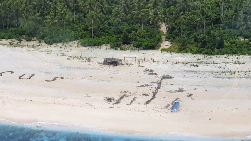Men Rescued From Uninhabited Pacific Island After Writing Sos In Sand