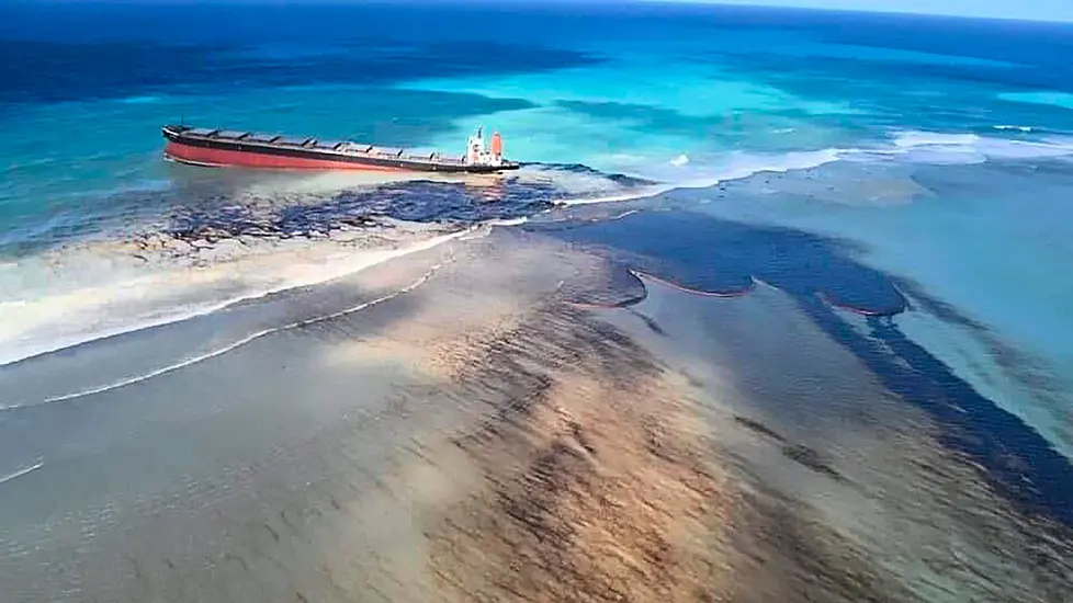 Mauritius Facing Environmental Catastrophe After Oil Spill