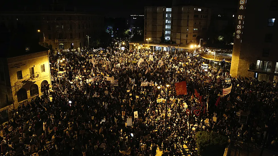 Thousands Throng Central Jerusalem In Anti-Netanyahu Protest