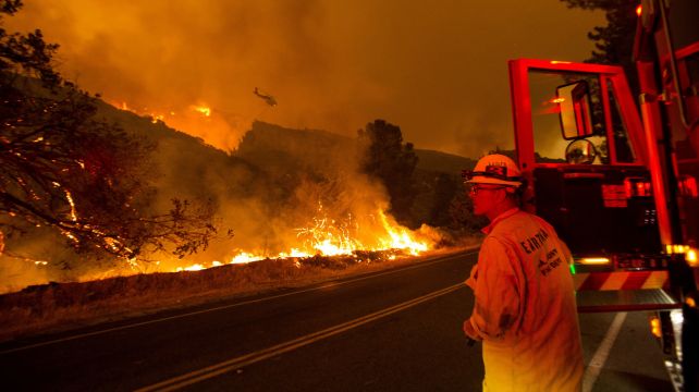 Huge Wildfire Near Los Angeles Prompts Evacuations