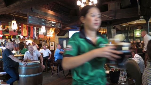 Alcohol Rules Loosened Again As Dubai Seeks Economic Recovery
