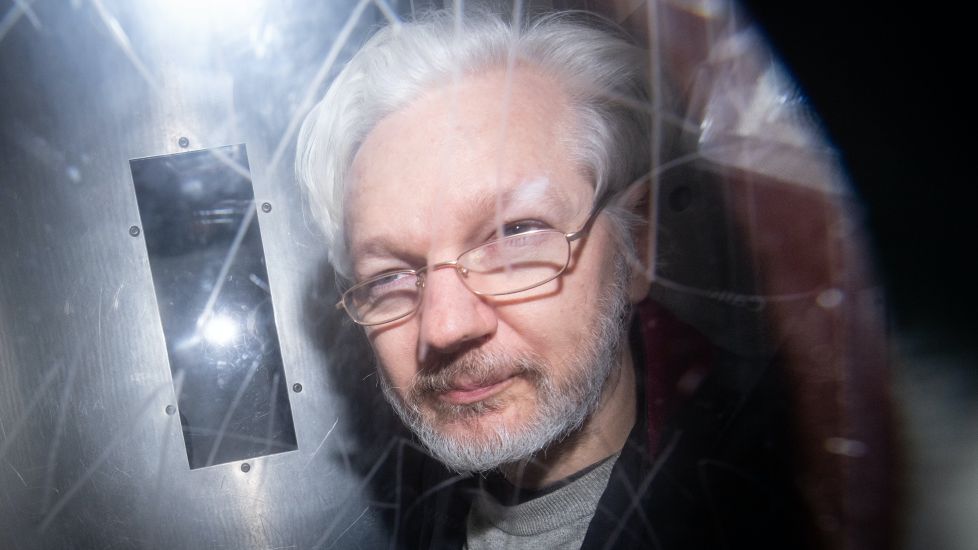 Julian Assange’s Partner Launches Crowdfund To Fight Us Extradition