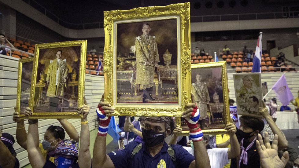 Thai Royalists Rally In Defence Of Monarchy Against Anti-Government Movement